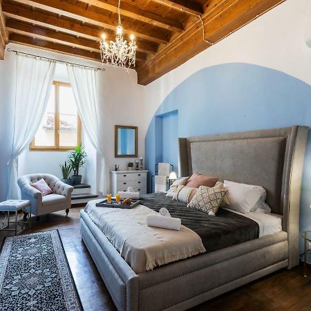 Historic Center Palace - Huge 4 Bedrooms Santa Croce Apartment - By LikehomeФлоренция Екстериор снимка