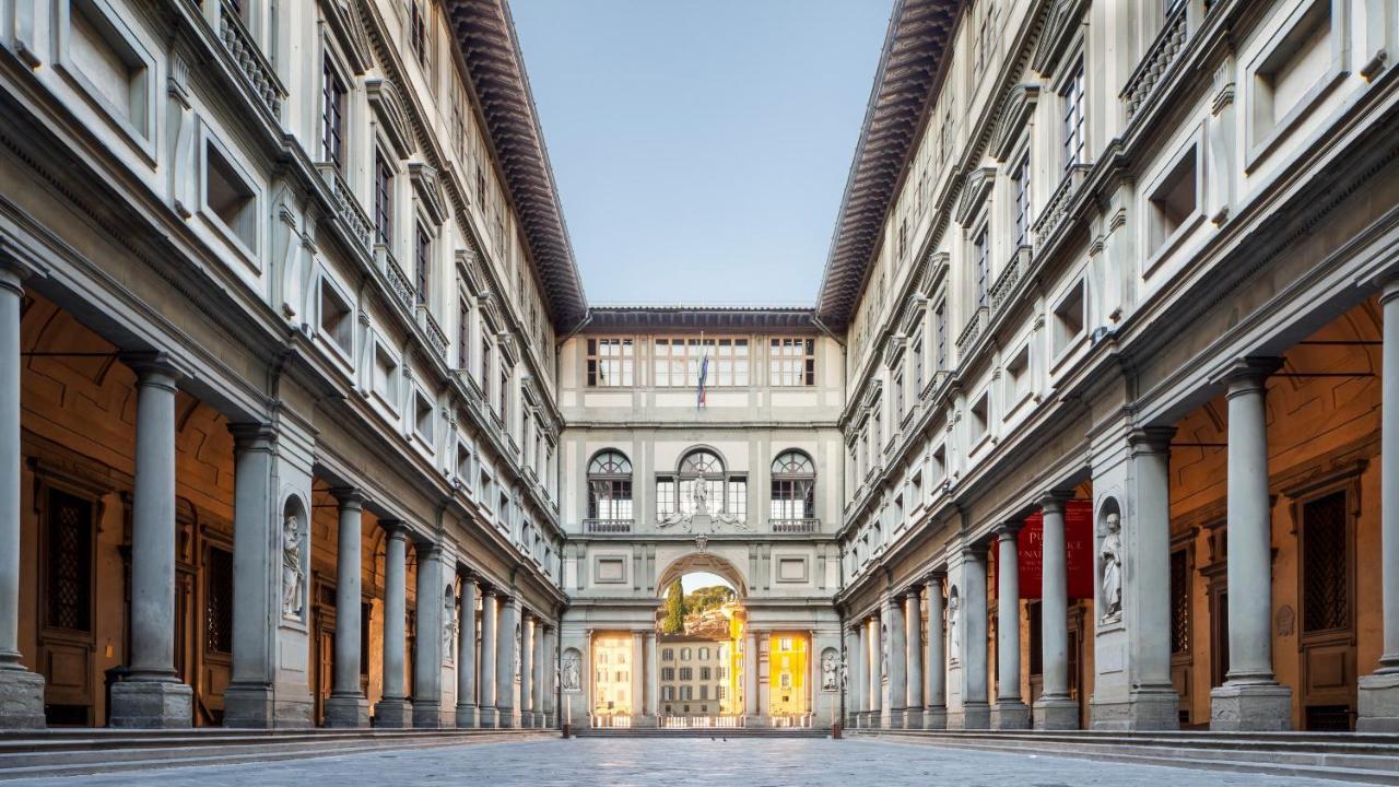 Historic Center Palace - Huge 4 Bedrooms Santa Croce Apartment - By LikehomeФлоренция Екстериор снимка