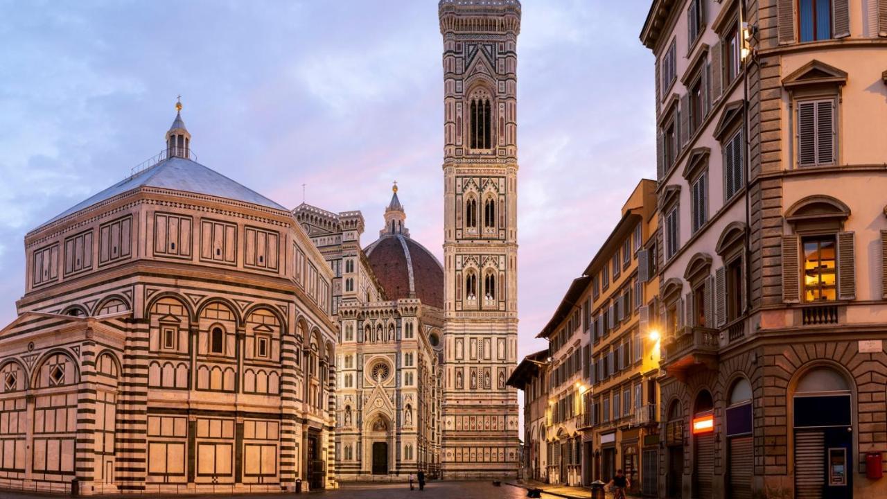 Historic Center Palace - Huge 4 Bedrooms Santa Croce Apartment - By LikehomeФлоренция Екстериор снимка