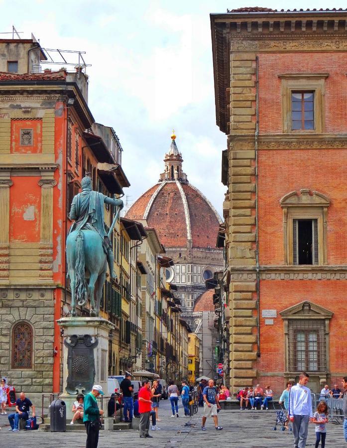 Historic Center Palace - Huge 4 Bedrooms Santa Croce Apartment - By LikehomeФлоренция Екстериор снимка